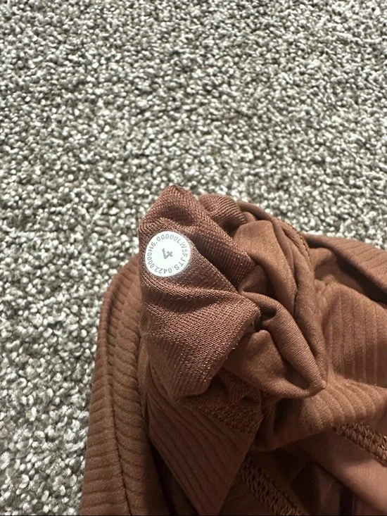 lululemon athletica High-Waist Ribbed Leggings in Brown - Picture 4 of 4